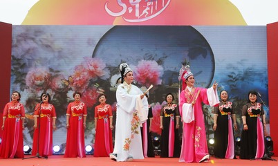 水墨大埝首屆青年文化藝術(shù)節(jié)開幕 奏響青春與傳統(tǒng)的交響詩